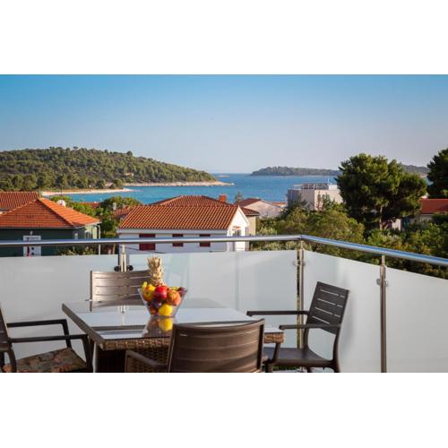 Villa Laura Apartments