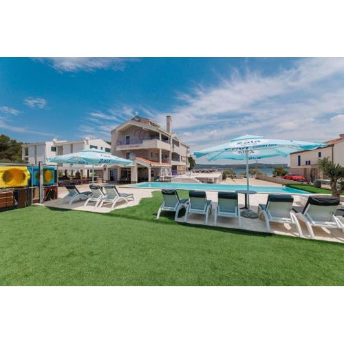 Villa Lavanda - family friendly, beachfront