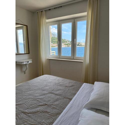 Villa Leo Beach Front