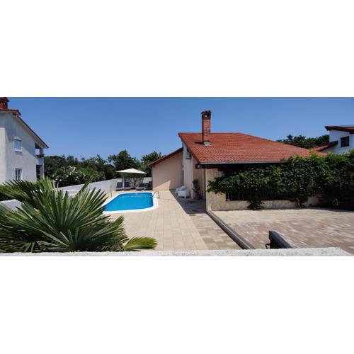 Villa Leonore mit beheizbarem Pool