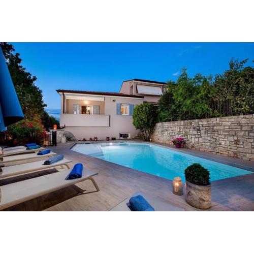 Villa Lidija Mit Pool Für 8 Personen