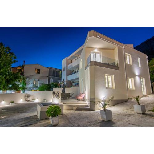 Villa Lile
