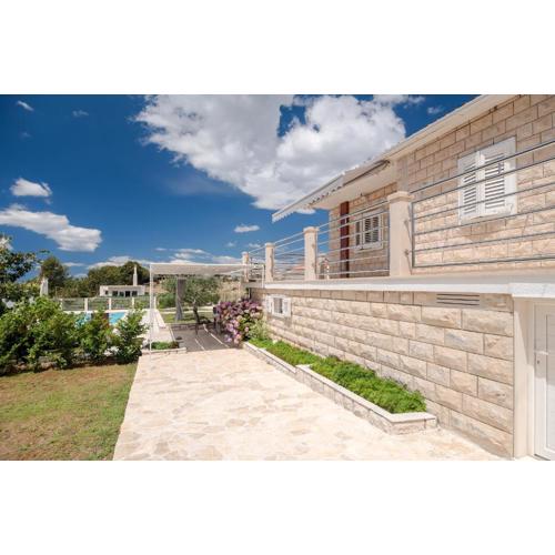 Villa Lilin San