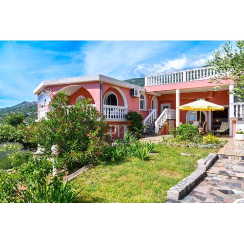Villa Lilly 2