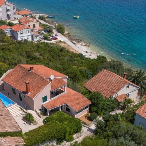 Villa Lily Comfortable holiday residence