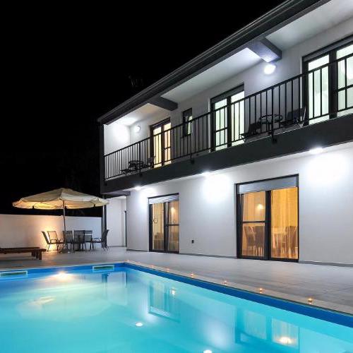 Villa Lily