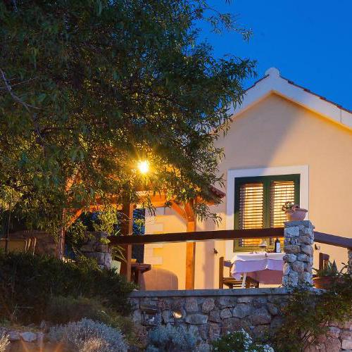 Villa Lora