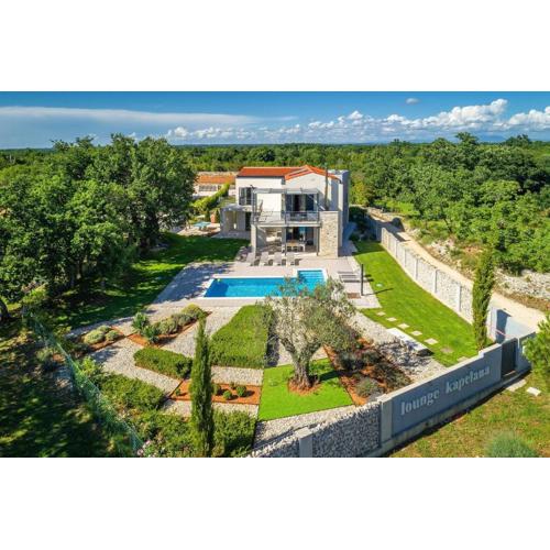 Villa Lounge Kapelana with Private Pool, Basketball, Volleyball & Football