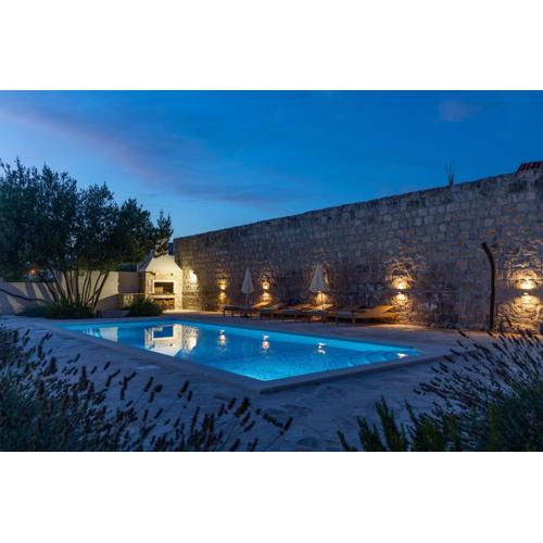Villa Luic
