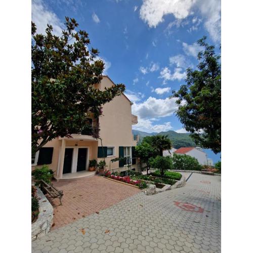 Villa Lukic