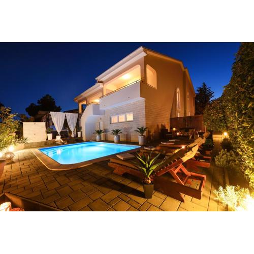 Villa Luminosa