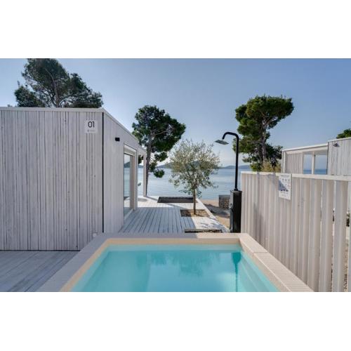 Villa Luna Buqez - 1st Sea line by Beach