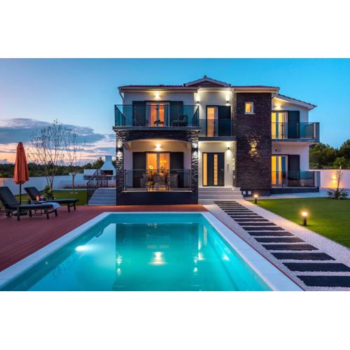 VILLA LUNA