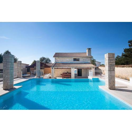 Villa Lux Casa Histria 2