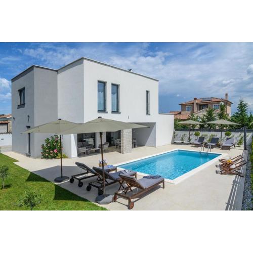 Villa Luz by Istrialux