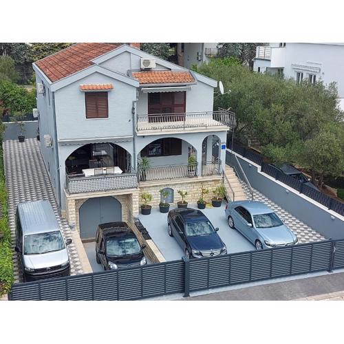 Villa M & D