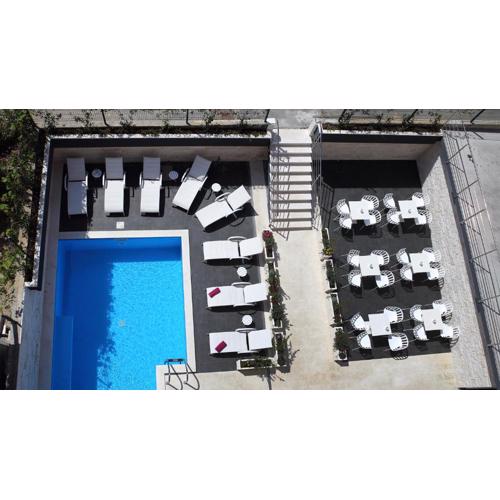 Villa M