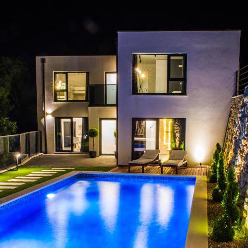 Villa Magic look