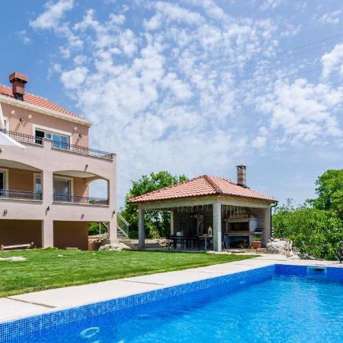 Villa Majkovica