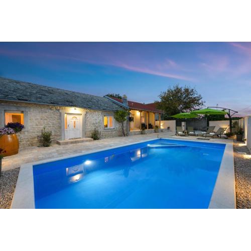 Villa Mandarin ZadarVillas