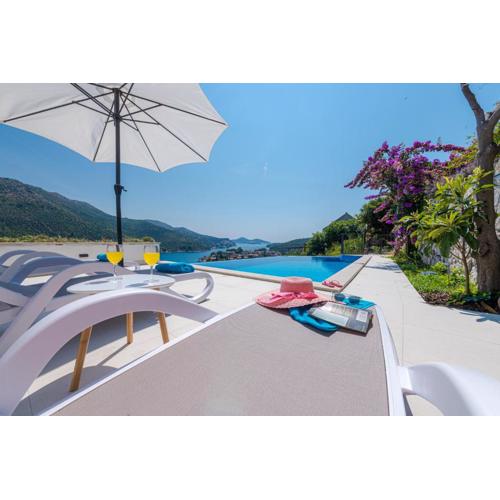 Villa Mardia- Sea view infinity pool built 2023