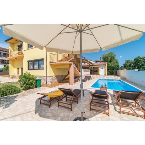 Villa Maredi with pool