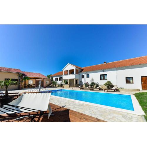 Villa Marinic with private pool , Zadar county