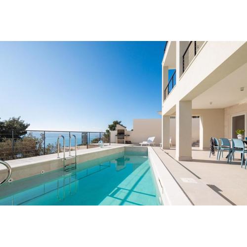 Villa Maris & Ivana Brela 2x28m2 heated pool gym