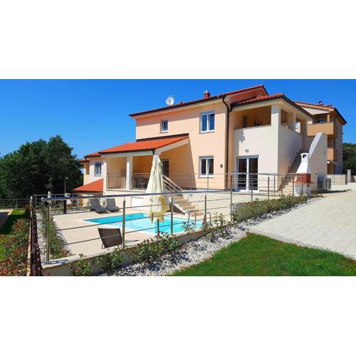 Villa Marisol mit POOL
