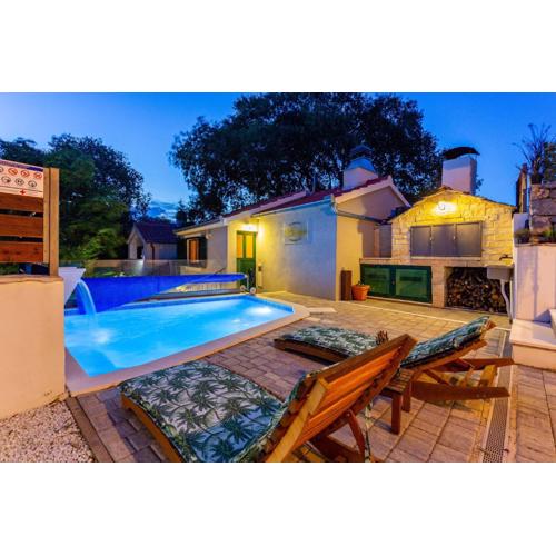 Villa MARTA