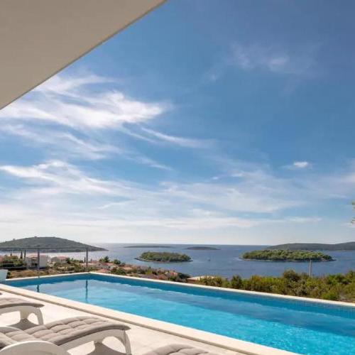 Villa Marvela - Family 4 Bedroom