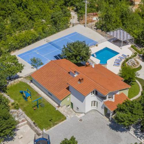 Villa Mary