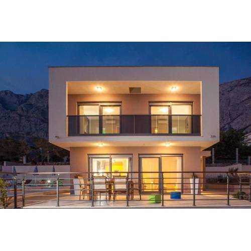 Villa Maslina in Makarska, private pool