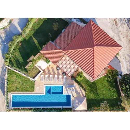 Villa MATER - luxuriously equipped villa with a 15m long swimming pool