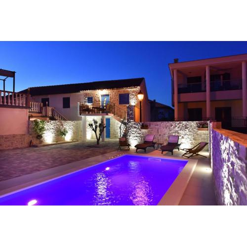 Villa Mediteran ZadarVillas