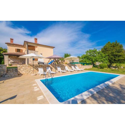 Villa Mendula, a pet friendly rustic haven surrounded by nature