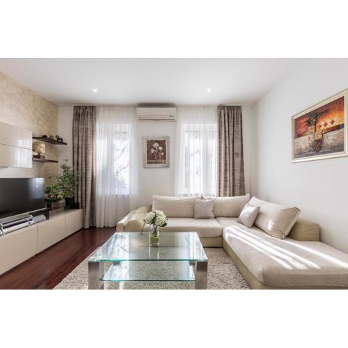 Villa Meri very central and beautiful apartment