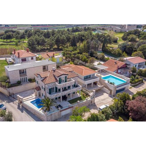 Villa Milena with Pool and Sea View