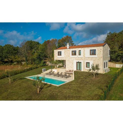 Villa-Minerva
