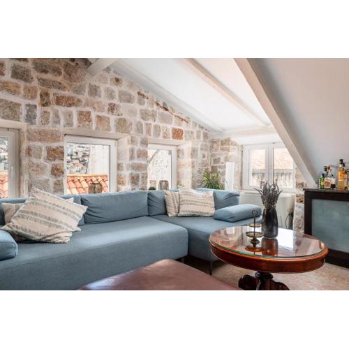Villa Mirabilis, stunning superior villa, Dubrovnik Old Town