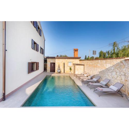 Villa Miromar APP