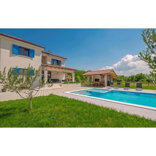 Villa Modriola - Makarska by Villas Guide