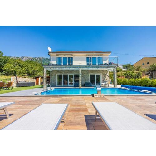Villa Monte Adria