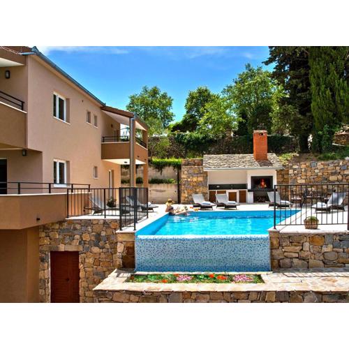 Villa Mosor Mit Beheiztem Salzwasserpool Und Sauna