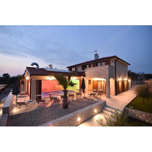 Villa Muskatel -with heated pool