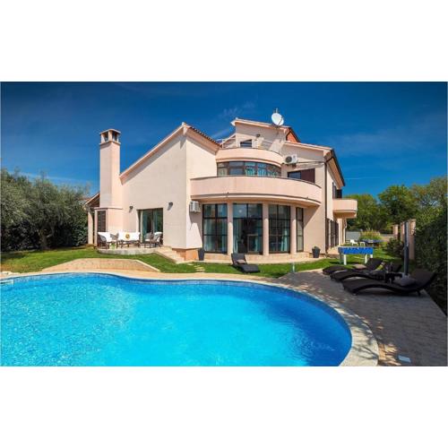 Villa Mutila