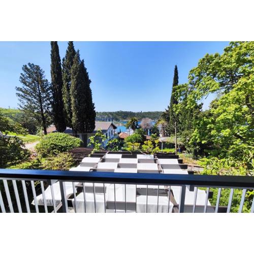 Villa NADA 5 star, something really special, full service included