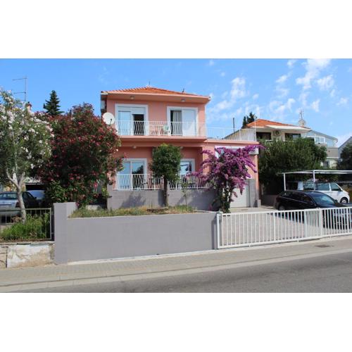Villa Nar