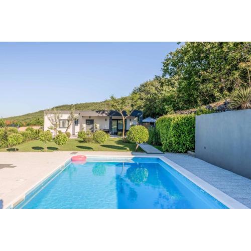 Villa Nature Embrace