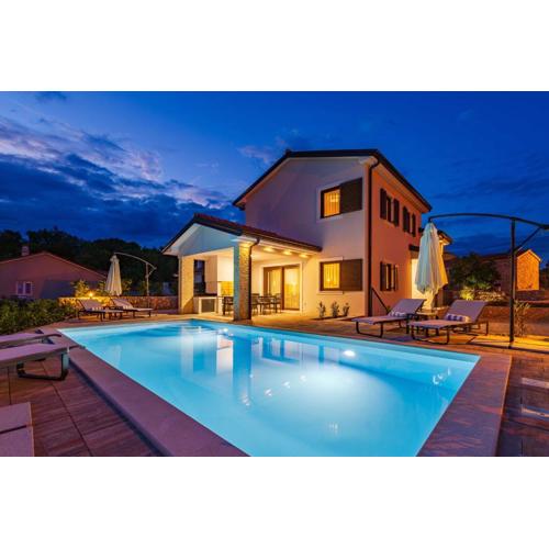 Villa Navis